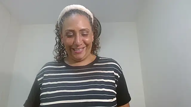 EvaMills1 online show from 01-16-26, 09:08