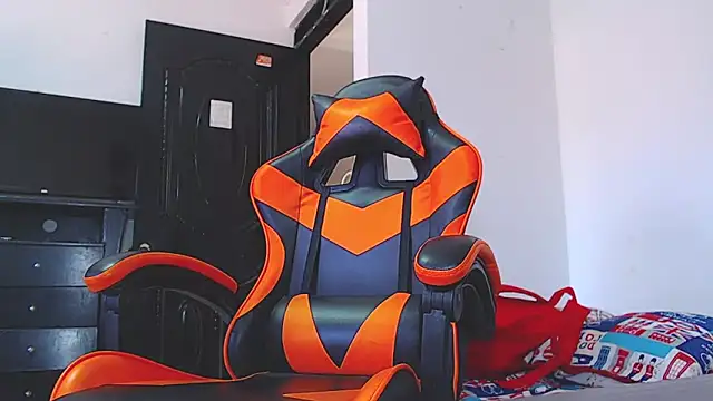 ADAM HOT online show from 02-14-26, 09:48