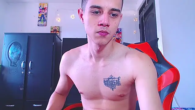 ADAM HOT online show from 04-10-26, 03:08