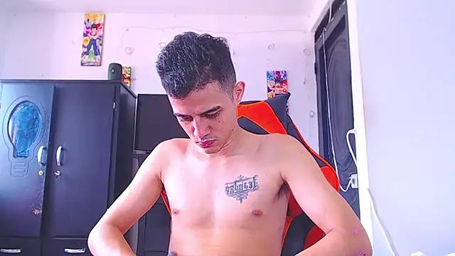 ADAM HOT online show from 04-08-26, 04:08