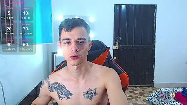 Snapshot of ADAM_HOT chatting on 07-16-26, 01:52 ADAM HOT online show from 07-16-26, 01:52
