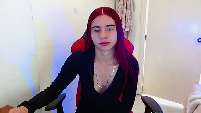 Snapshot of Maximesex chatting on 07-08-26, 01:56 Maximesex online show from 07-08-26, 01:56