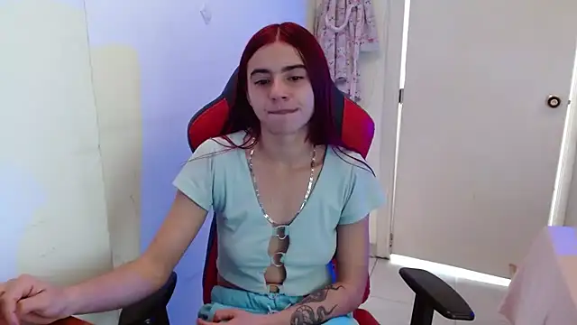 Snapshot of Maximesex chatting on 07-21-26, 01:45 Maximesex online show from 07-21-26, 01:45