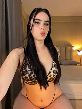 Mavi Coless online show from 10-16-25, 01:14