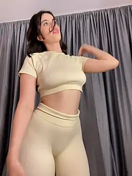 Mavi Coless online show from 02-21-25, 05:02