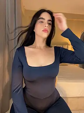 Mavi Coless online show from 10-04-25, 01:40