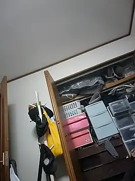 Snapshot of 07YUKIO chatting on 10-31-25, 11:07 07YUKIO online show from 10-31-25, 11:07