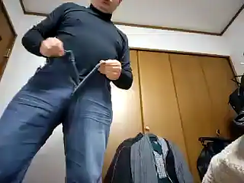 Snapshot of 07YUKIO chatting on 02-20-25, 09:09 07YUKIO online show from 02-20-25, 09:09