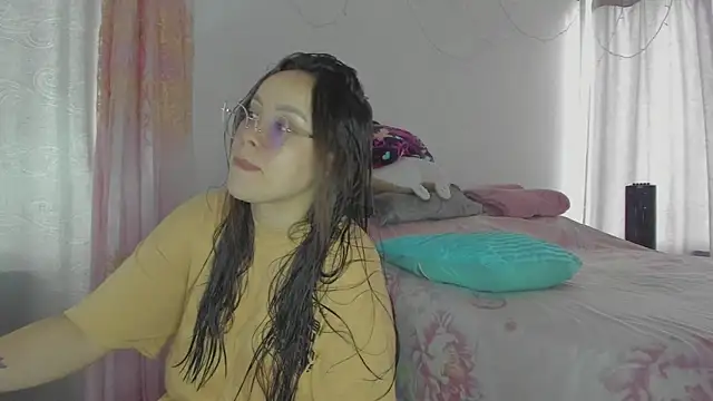 HARLEYNAPIER online show from 07-12-26, 08:09