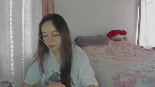 HARLEYNAPIER online show from 07-14-26, 03:07