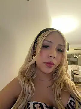 Snapshot of Sofy_Softtt chatting on 06-29-26, 04:52 Sofy Softtt online show from 06-29-26, 04:52