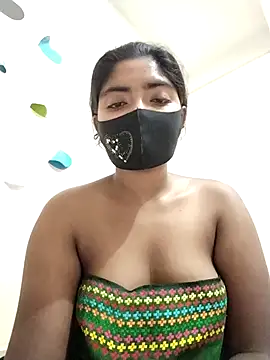 Lina-Rose online show from 03-12-25, 11:44