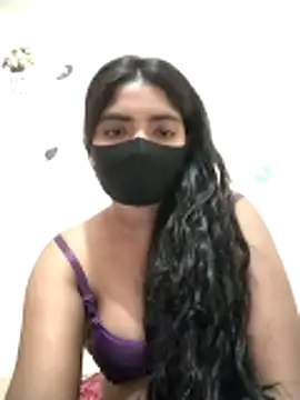 Lina-Rose online show from 10-19-25, 04:10