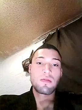 Snapshot of Suggarwhite18CM chatting on 10-10-25, 11:05 Suggarwhite18CM online show from 10-10-25, 11:05