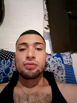 Snapshot of Suggarwhite18CM chatting on 10-06-25, 01:07 Suggarwhite18CM online show from 10-06-25, 01:07