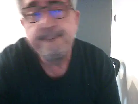 Snapshot of lalouette16 chatting on 03-09-26, 05:05 lalouette16 online show from 03-09-26, 05:05