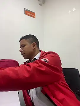 Snapshot of Onel9701 chatting on 04-18-26, 03:14 Onel9701 online show from 04-18-26, 03:14