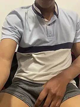 Snapshot of Onel9701 chatting on 03-22-26, 03:24 Onel9701 online show from 03-22-26, 03:24