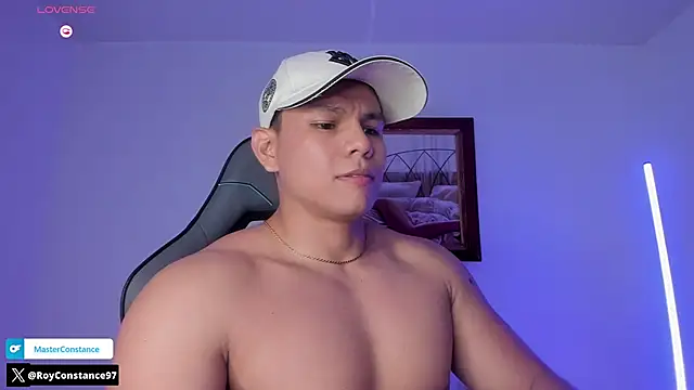 Snapshot of RoyConstance chatting on 09-19-25, 04:27 RoyConstance online show from 09-19-25, 04:27