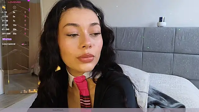 Soffimoon  online show from 05-25-26, 08:07