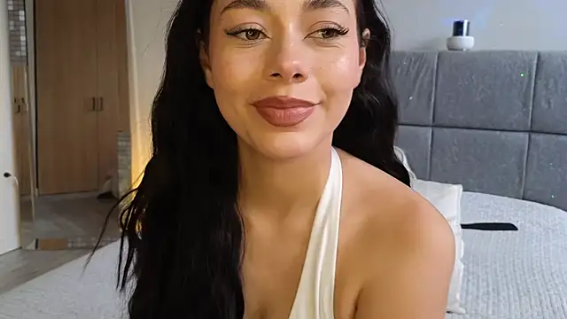 Soffimoon  online show from 04-27-26, 08:07