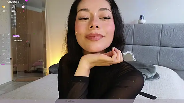 Soffimoon  online show from 04-02-26, 08:37