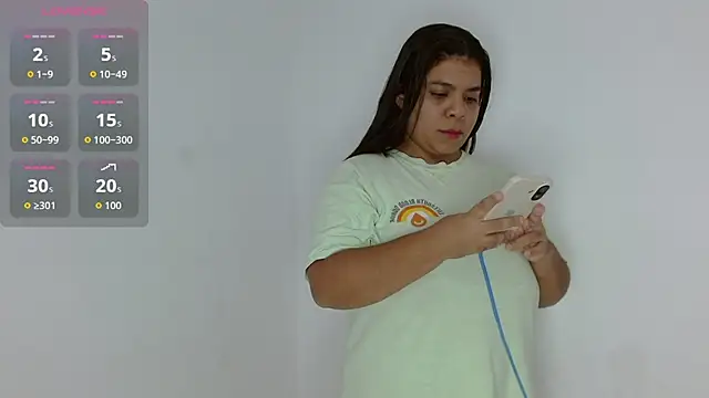 yulissa18 online show from 11-21-25, 03:16