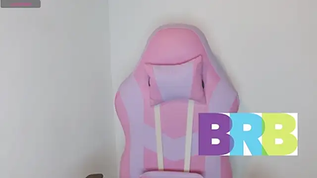 yulissa18 online show from 04-23-26, 09:05