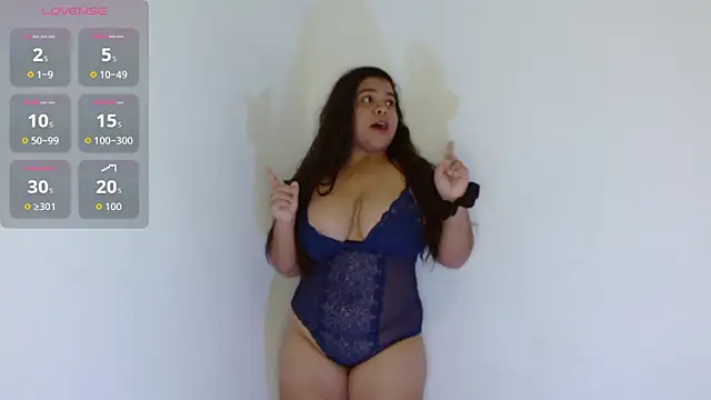 yulissa18 online show from 10-21-25, 08:19