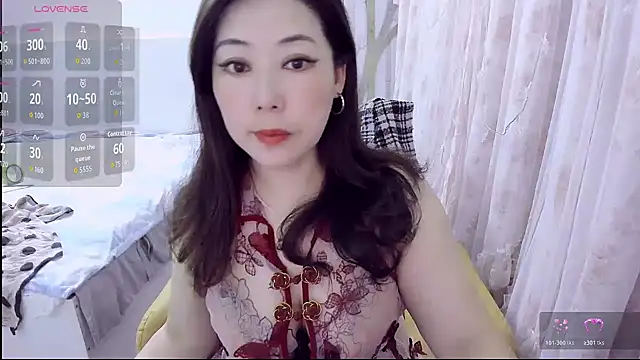 Snapshot of Crystal_Wings chatting on 06-27-26, 12:55 Crystal Wings online show from 06-27-26, 12:55
