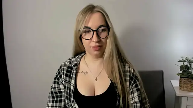 AriaDesire online show from 03-15-26, 07:37