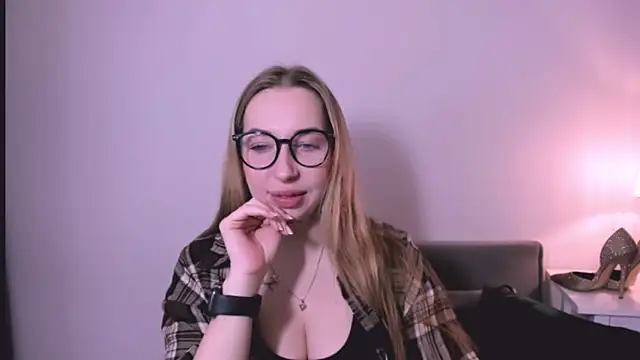 AriaDesire online show from 04-19-26, 06:25