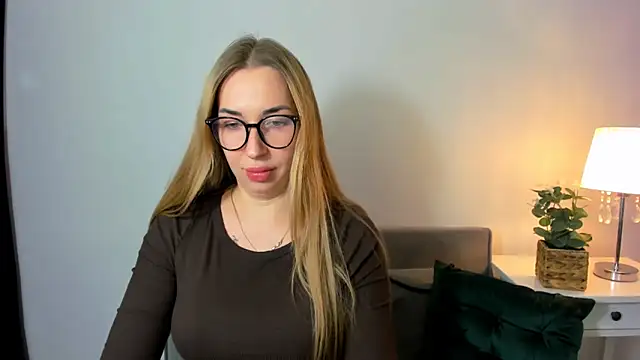 AriaDesire online show from 12-16-25, 04:11