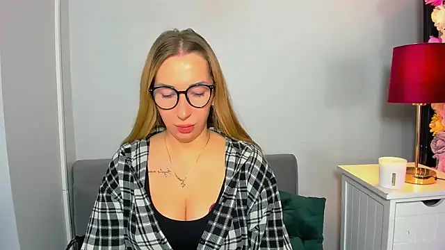 AriaDesire online show from 12-21-25, 07:21