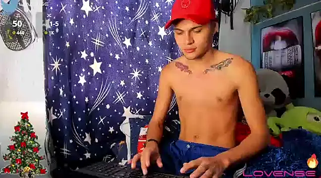 Snapshot of soyander03_ chatting on 12-13-24, 02:27 soyander03  online show from 12-13-24, 02:27