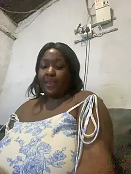 Snapshot of Missmoox24 chatting on 03-14-25, 12:21 Missmoox24 online show from 03-14-25, 12:21