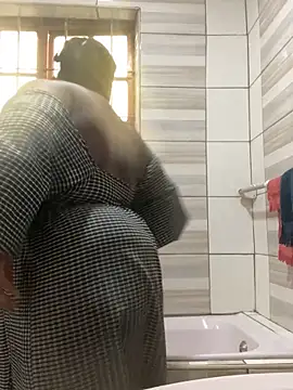 Snapshot of Missmoox24 chatting on 09-11-25, 10:26 Missmoox24 online show from 09-11-25, 10:26