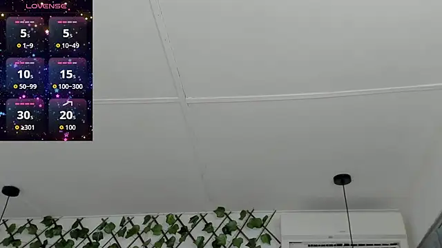 valentina 0  online show from 11-15-25, 08:02