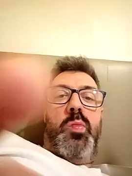 Snapshot of pana1978loco chatting on 11-12-25, 11:25 pana1978loco online show from 11-12-25, 11:25