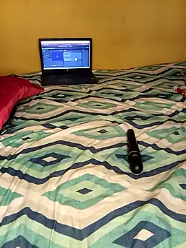 Hot-Assy online show from 05-20-26, 10:18