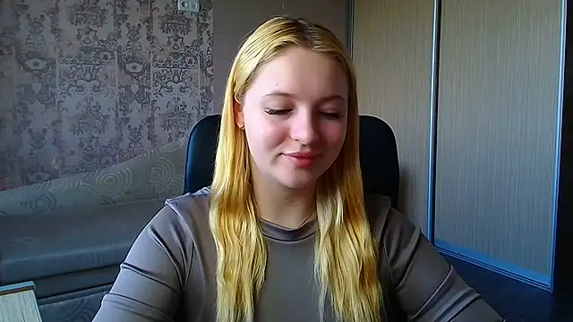 Milka kiss  online show from 06-27-26, 07:25