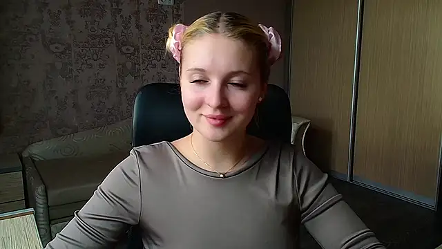Milka kiss  online show from 05-11-26, 04:04