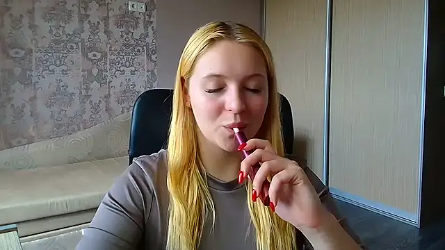 Milka kiss  online show from 06-27-26, 12:22