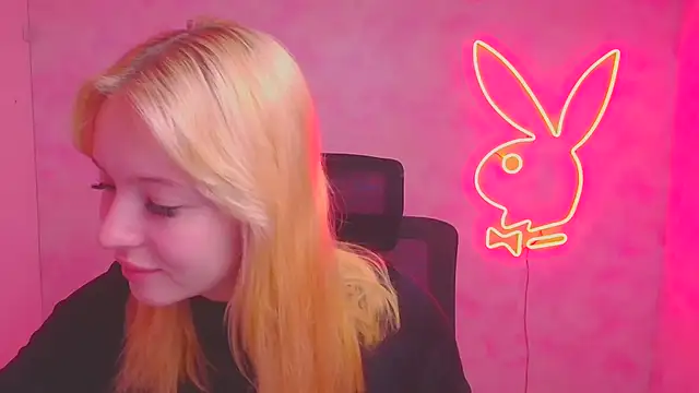 Milka kiss  online show from 10-15-25, 08:55