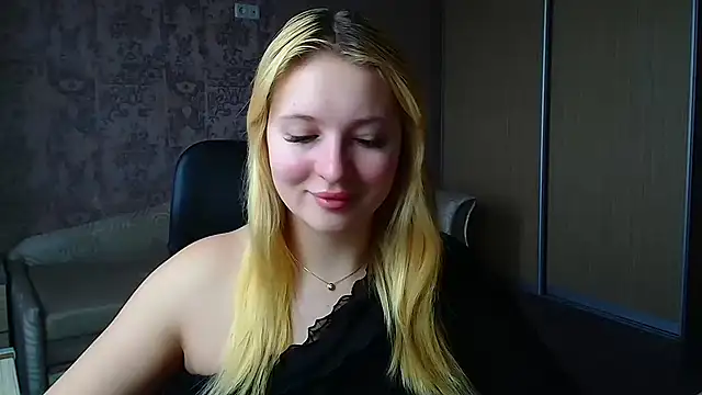 Milka kiss  online show from 05-15-26, 09:29