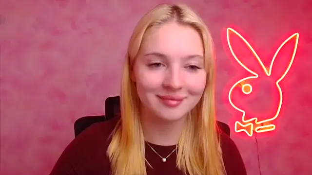 Milka kiss  online show from 10-21-25, 12:26
