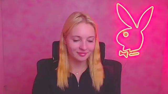 Milka kiss  online show from 09-29-25, 11:49