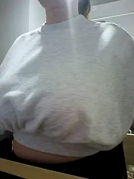 Snapshot of _tasechka_ chatting on 01-01-25, 08:26  tasechka  online show from 01-01-25, 08:26