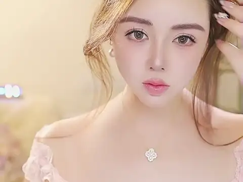 Snapshot of Qiaoqiao_ chatting on 05-05-26, 05:16 Qiaoqiao online show from 05-05-26, 05:16