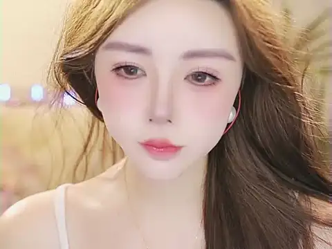 Snapshot of Qiaoqiao_ chatting on 06-20-26, 04:23 Qiaoqiao online show from 06-20-26, 04:23